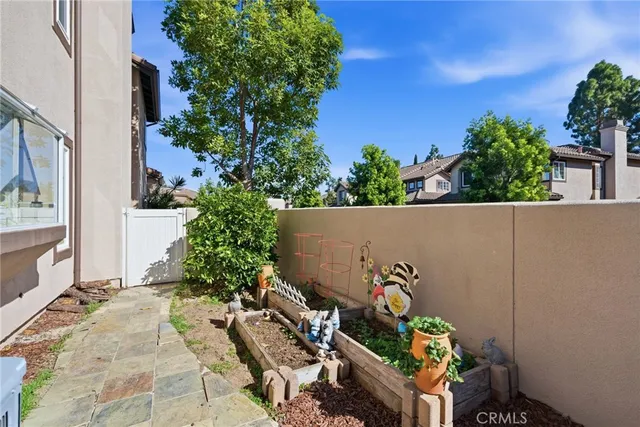 $1,250,000 | 111 Mayfair, Aliso Viejo, CA 92656