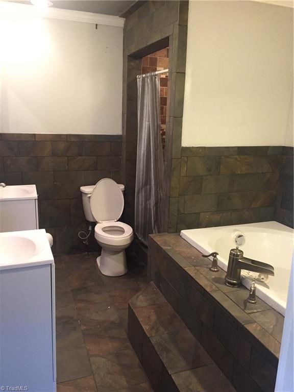 1616 Bolingbroke Road High Point, NC 27265 - Photo 12 of 19 Gallery Image 12