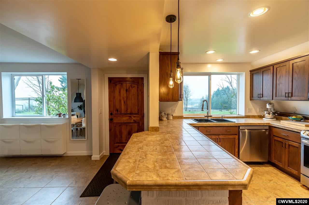 26180 Alpine Road Monroe, OR 97456 - Photo 4 of 34 Gallery Image 4