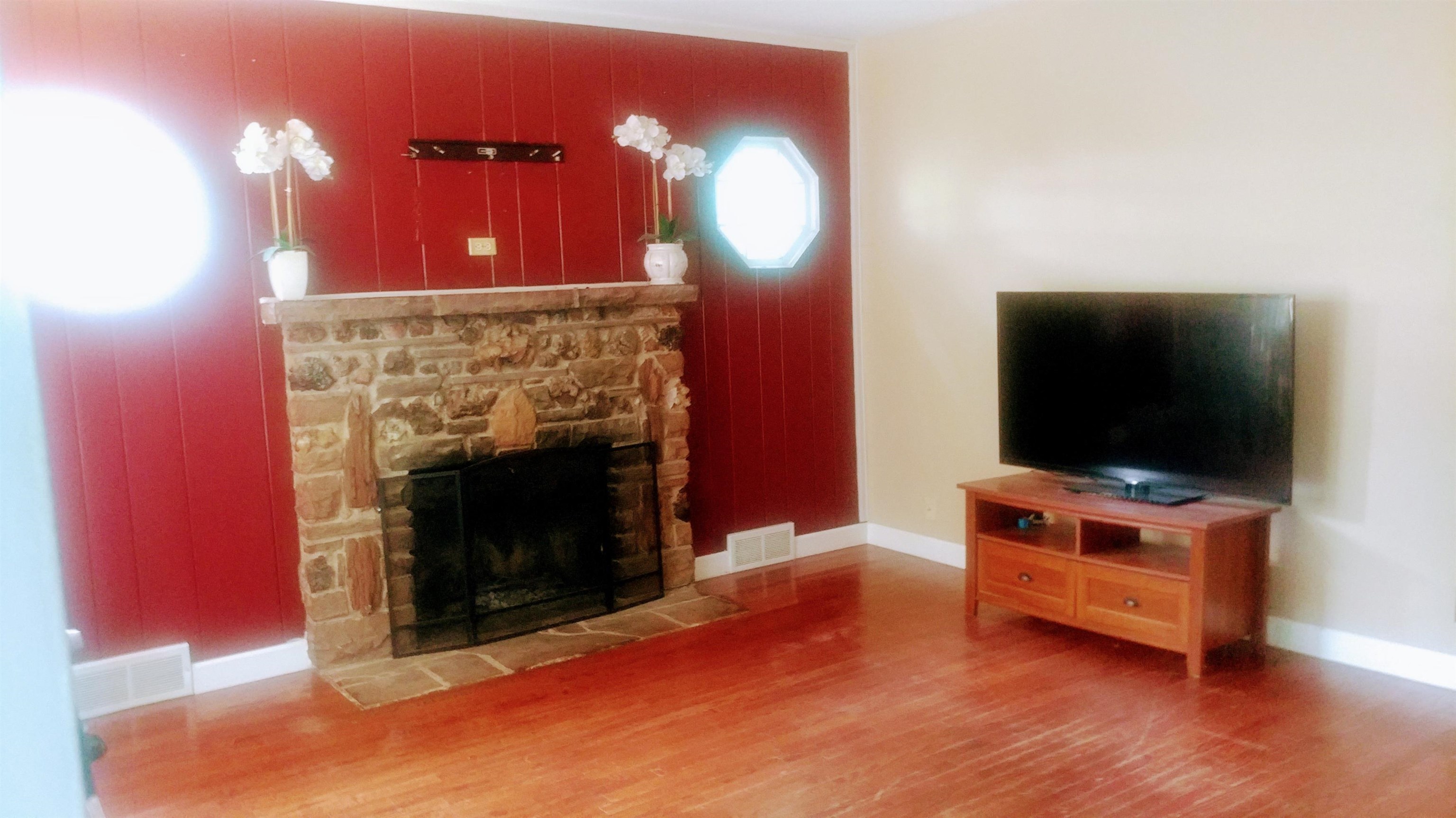 1627 Quentin Road Rockford, IL 61108 - Photo 4 of 19 Gallery Image 4