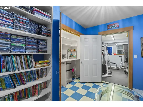 $1,585,000 | 89728 Ocean Drive, Warrenton, OR 97146