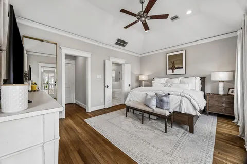 $995,000 | 718 Ashland Street, Houston, TX 77007