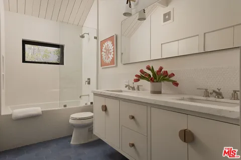 $2,665,000 | 2304 Vestal Avenue, Los Angeles, CA 90026