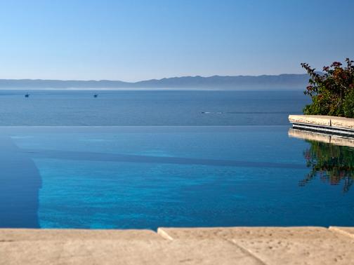 899 Park Lane Montecito, CA 93108 - Photo 12 of 14 a view of wooden floor and a bench in room