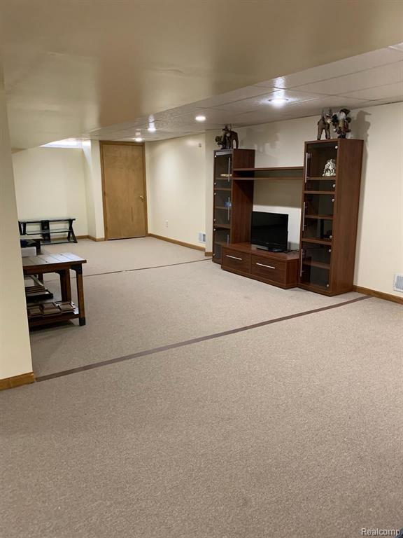 48606 Tilch Road Macomb, MI 48044 - Photo 38 of 50