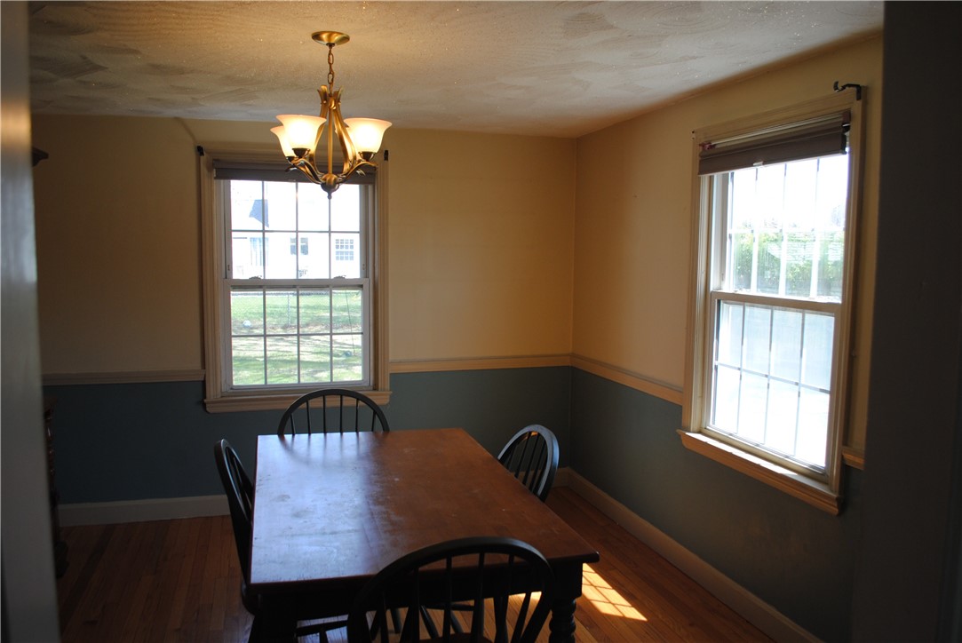 110 Kiwanee Road Warwick, RI 02888 - Photo 3 of 10