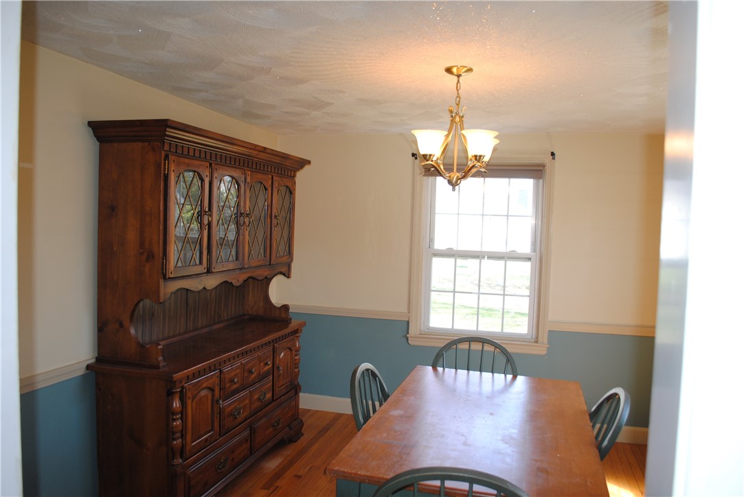 110 Kiwanee Road Warwick, RI 02888 - Photo 4 of 10