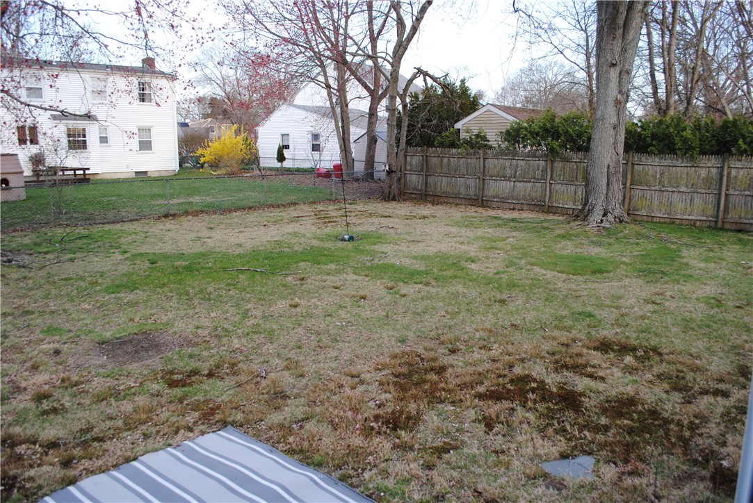 110 Kiwanee Road Warwick, RI 02888 - Photo 10 of 10