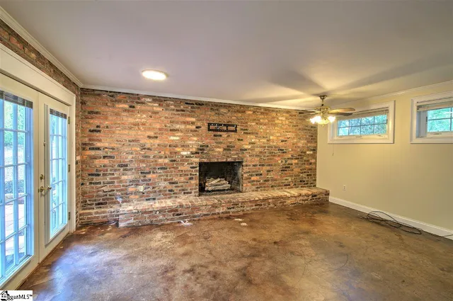 $3,250 | 10 Buist Avenue, Greenville, SC 29609