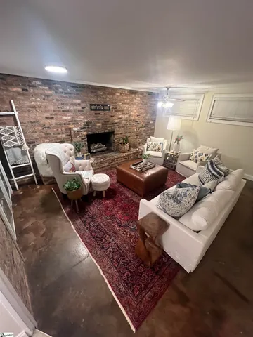 $3,250 | 10 Buist Avenue, Greenville, SC 29609