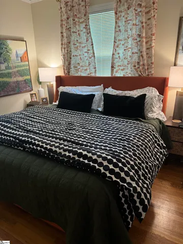 $3,250 | 10 Buist Avenue, Greenville, SC 29609