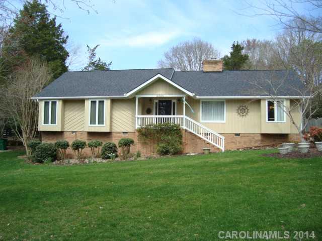2524 Innsbrook Road Charlotte, NC 28226 - Photo 1 of 16 Gallery Image 1