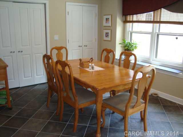 2524 Innsbrook Road Charlotte, NC 28226 - Photo 4 of 16 Gallery Image 4