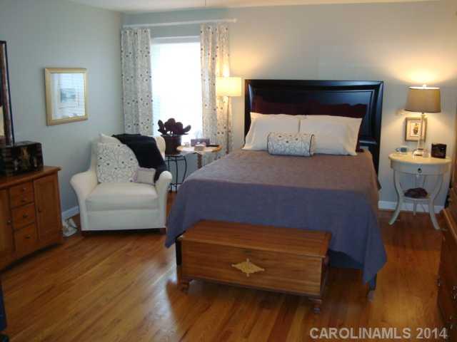 2524 Innsbrook Road Charlotte, NC 28226 - Photo 9 of 16 Gallery Image 9