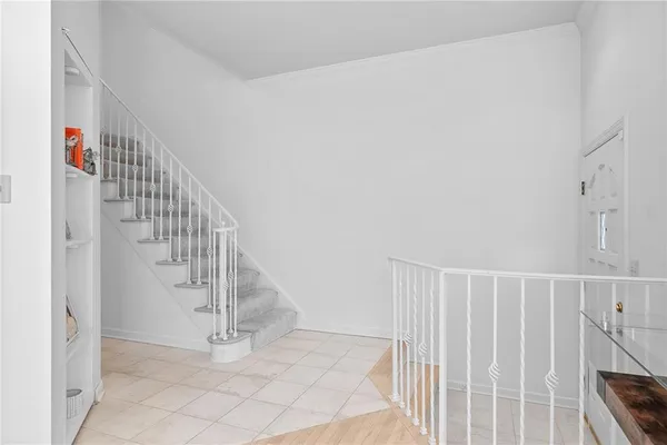$32,300 | 302 Kingsberry Circle, Pittsburgh, PA 15234