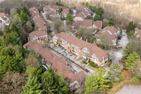 $32,300 | 302 Kingsberry Circle, Pittsburgh, PA 15234