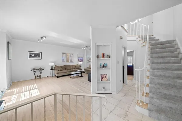 $32,300 | 302 Kingsberry Circle, Pittsburgh, PA 15234