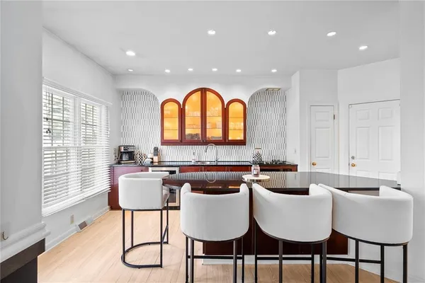 $32,300 | 302 Kingsberry Circle, Pittsburgh, PA 15234