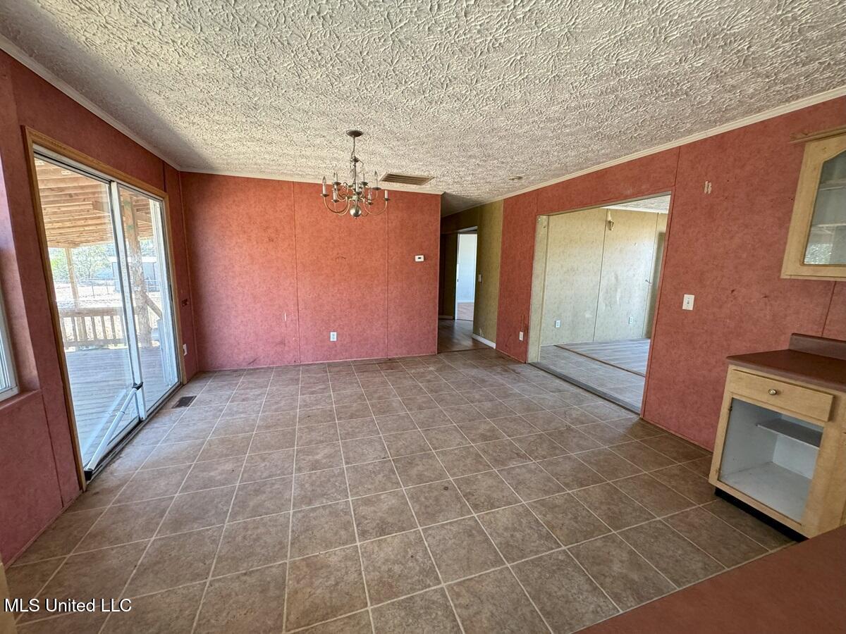 19378 North Shaw Road Saucier, MS 39574 - Photo 6 of 14 Dining