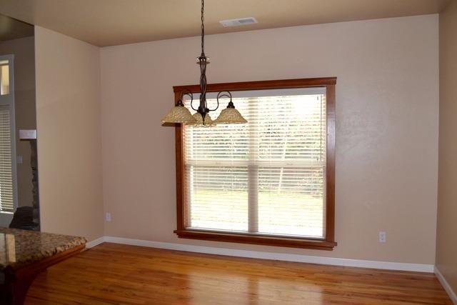 946 Pumpkin Ridge Eagle Point, OR 97524 - Photo 5 of 17 Additional Photo