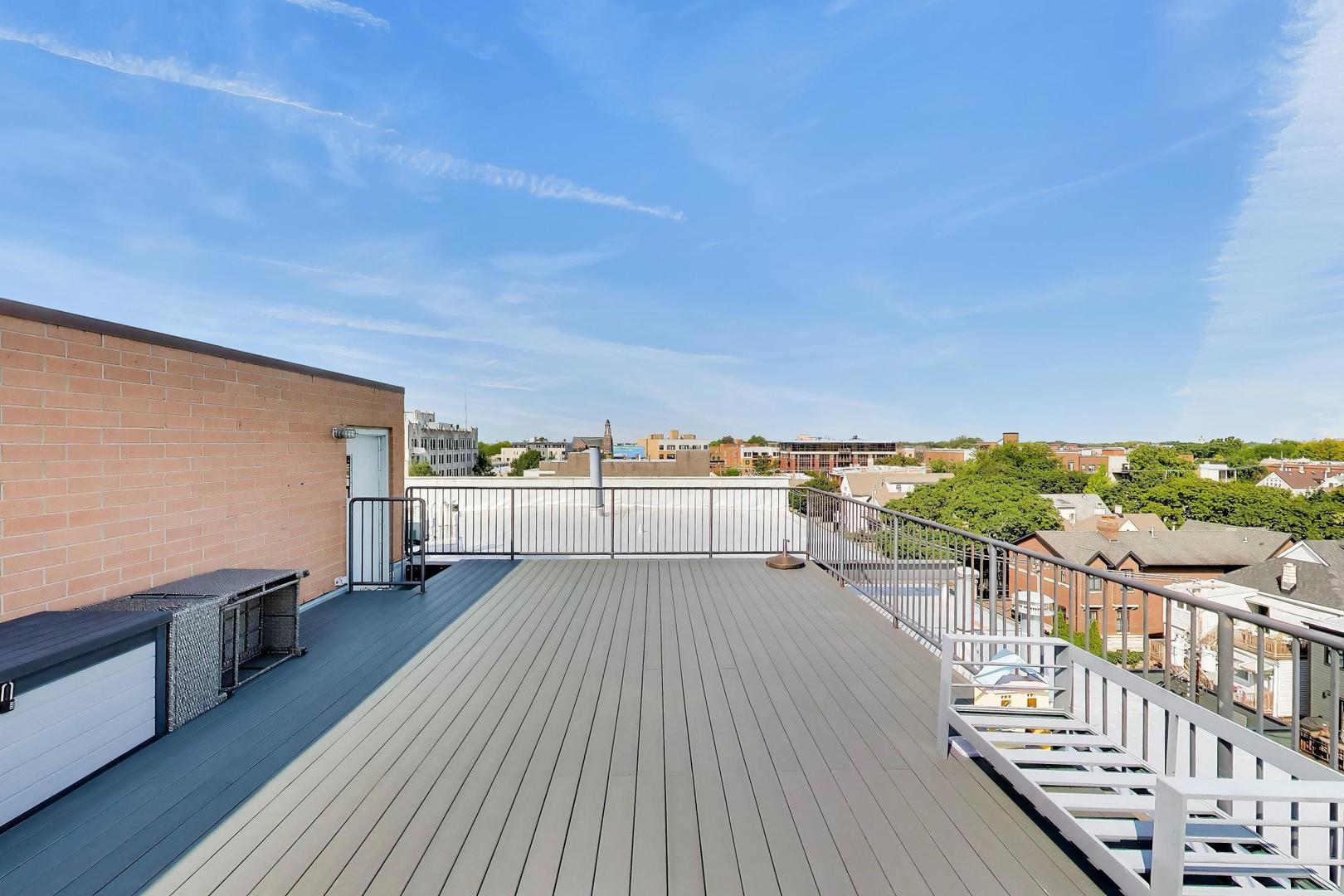 1908 West Irving Park Road, Unit 202 Chicago, IL 60613 - Photo 31 of 34 Gallery Image 31
