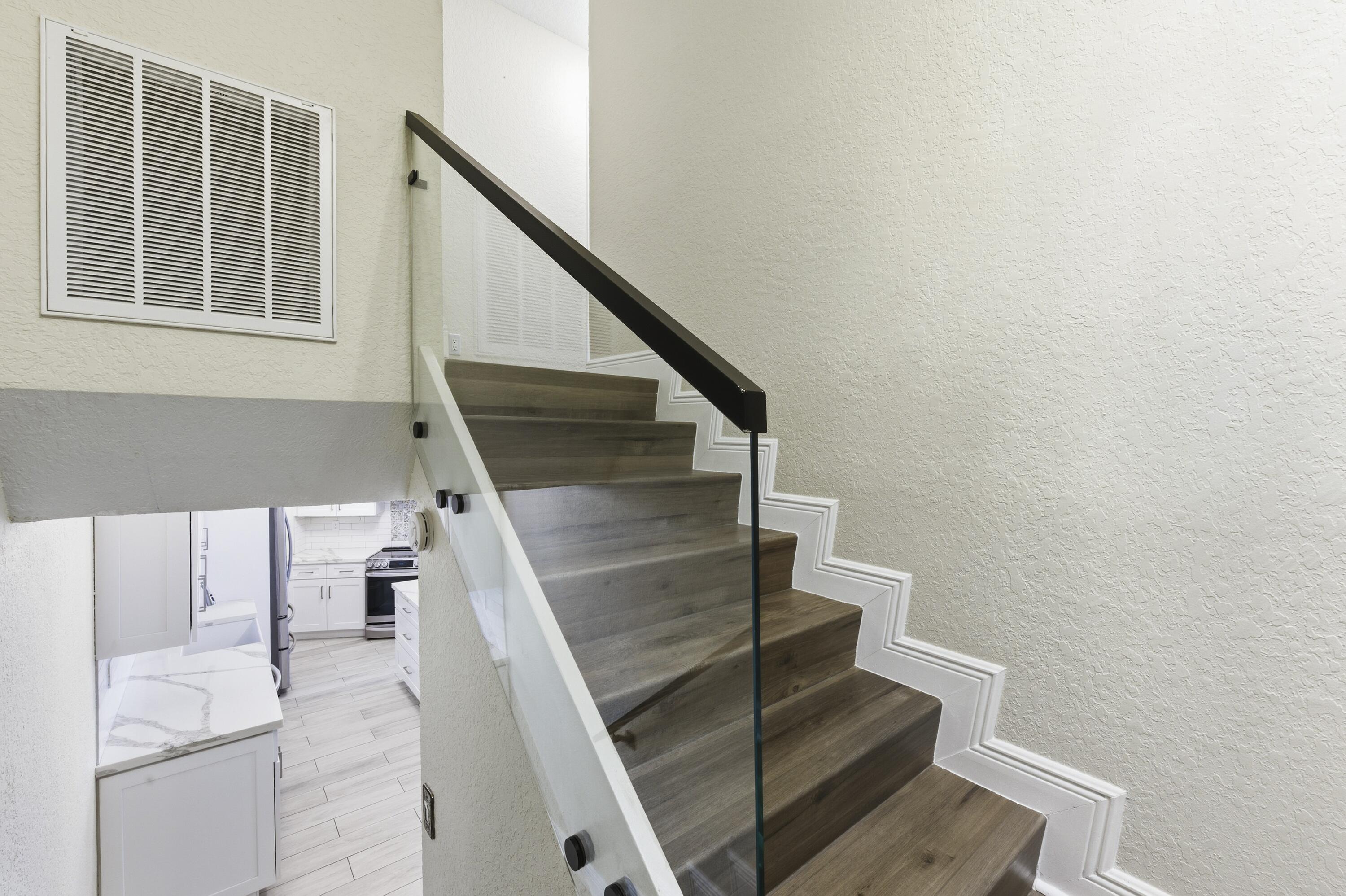 8135 Severn Drive, Unit A Boca Raton, FL 33433 - Photo 11 of 24 8135_Severn_Dr_Unit_A_Boca_Raton_014