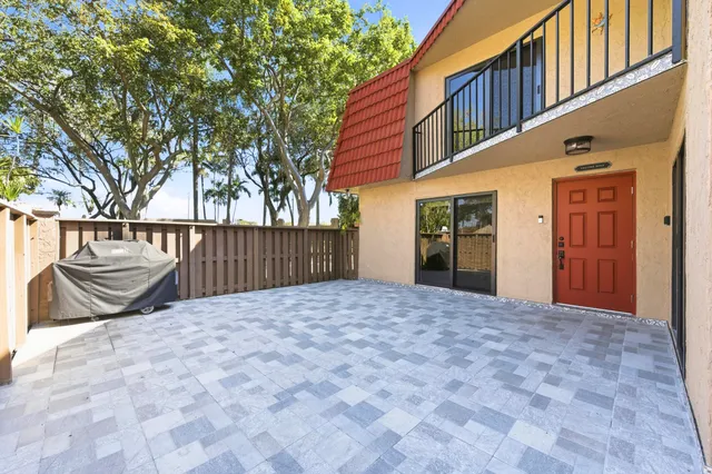 $2,600 | 8135 Severn Drive, Unit A, Boca Raton, FL 33433