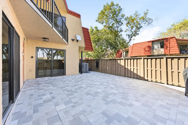 $2,600 | 8135 Severn Drive, Unit A, Boca Raton, FL 33433