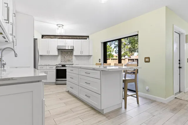 $2,600 | 8135 Severn Drive, Unit A, Boca Raton, FL 33433