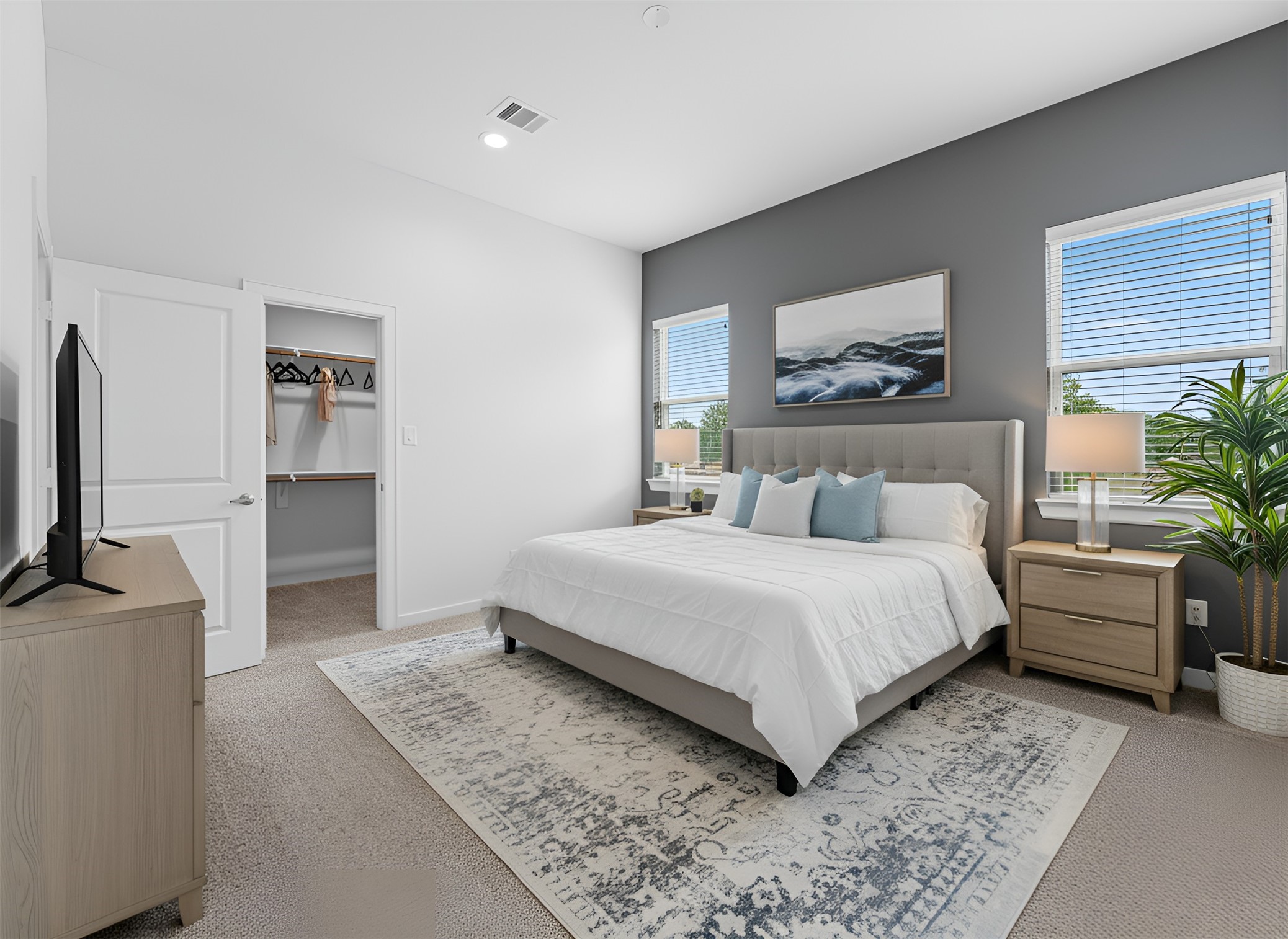 2110 Dewalt Street, Unit F Houston, TX 77088 - Photo 10 of 19 Home is virtually staged.