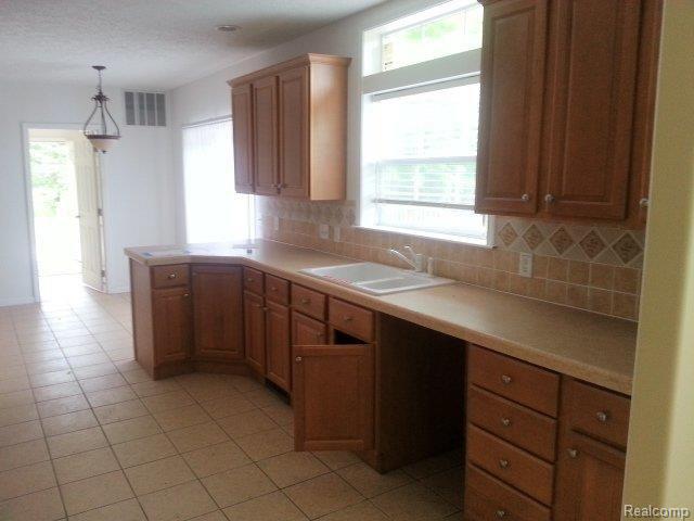 9215 Talladay Road Willis, MI 48191 - Photo 9 of 12 20130522_122832.jpg