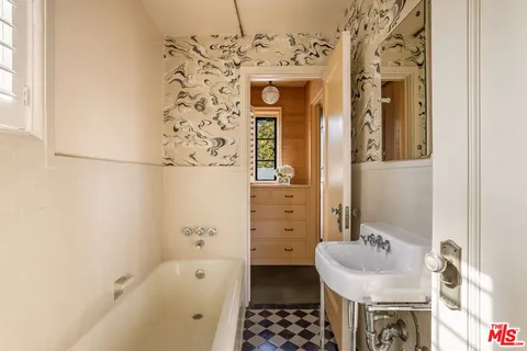 $7,750,000 | 191 South Hudson Avenue, Los Angeles, CA 90004
