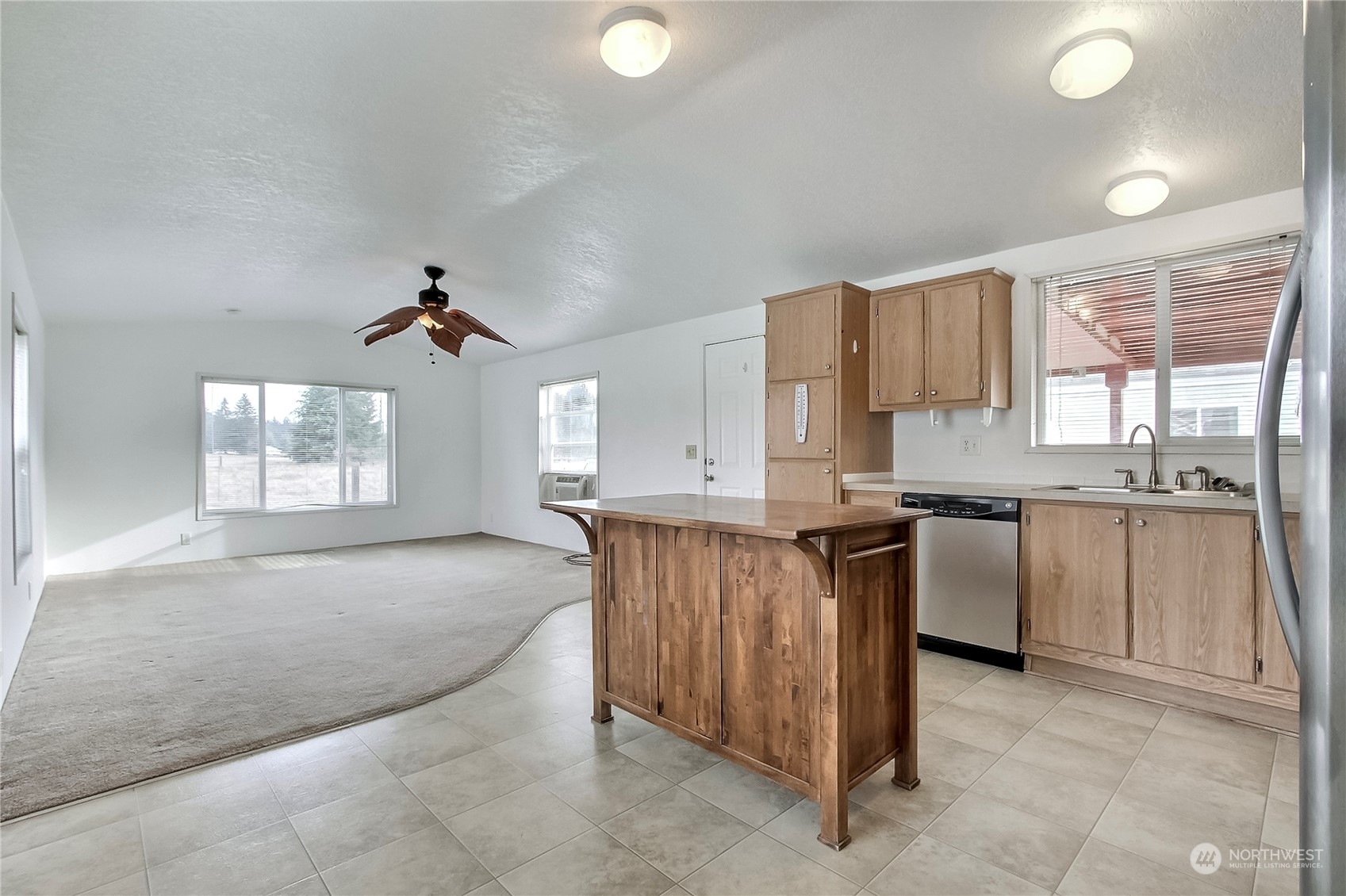 18042 Sargent Road Southwest, Unit 4 Rochester, WA 98579 - Photo 5 of 15