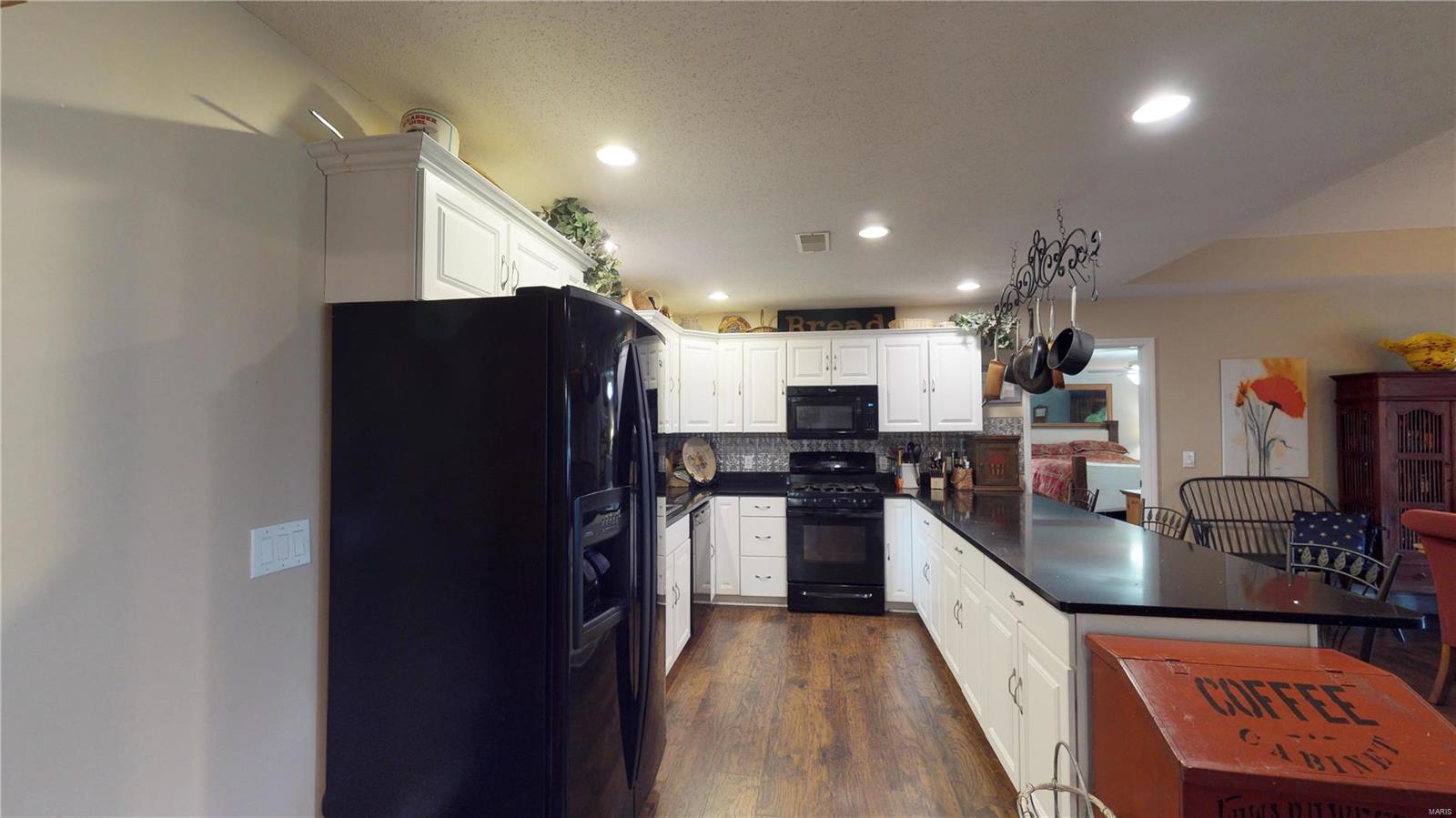 465 Pokey Road Pocahontas, IL 62275 - Photo 18 of 39 Gallery Image 18