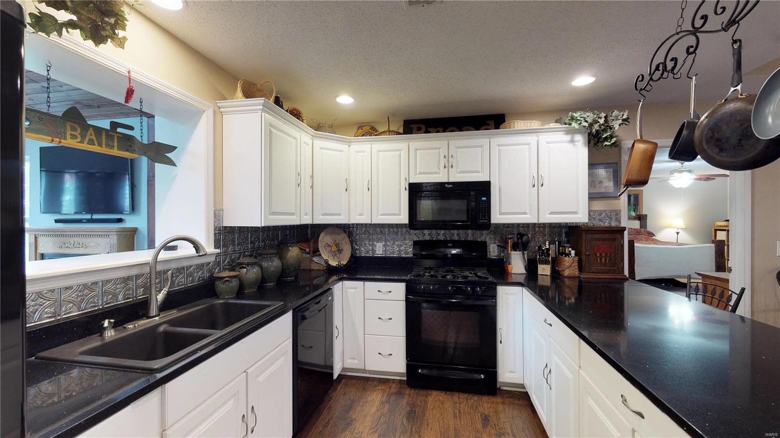 465 Pokey Road Pocahontas, IL 62275 - Photo 19 of 39 Gallery Image 19