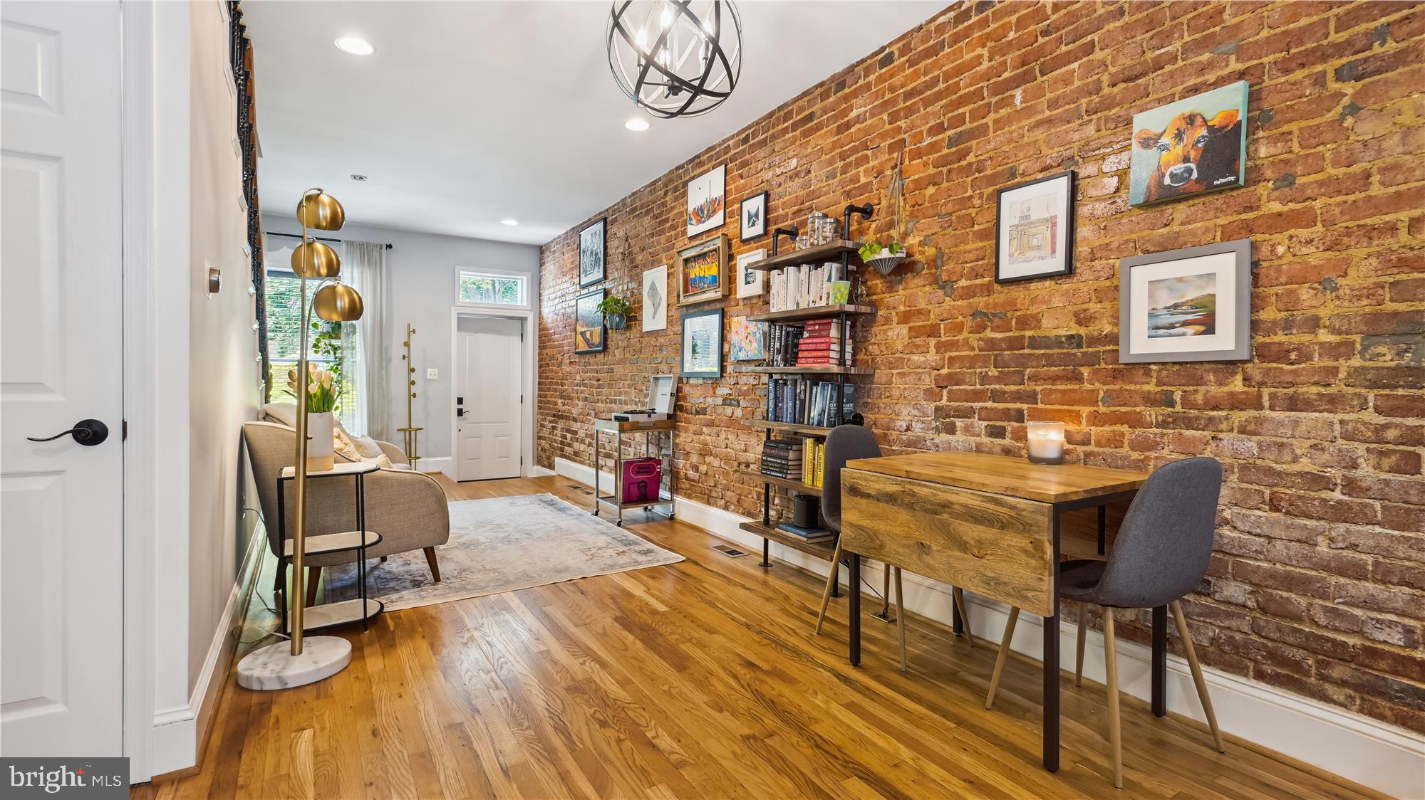 716 13th Street Southeast Washington, DC 20003 - Photo 7 of 37