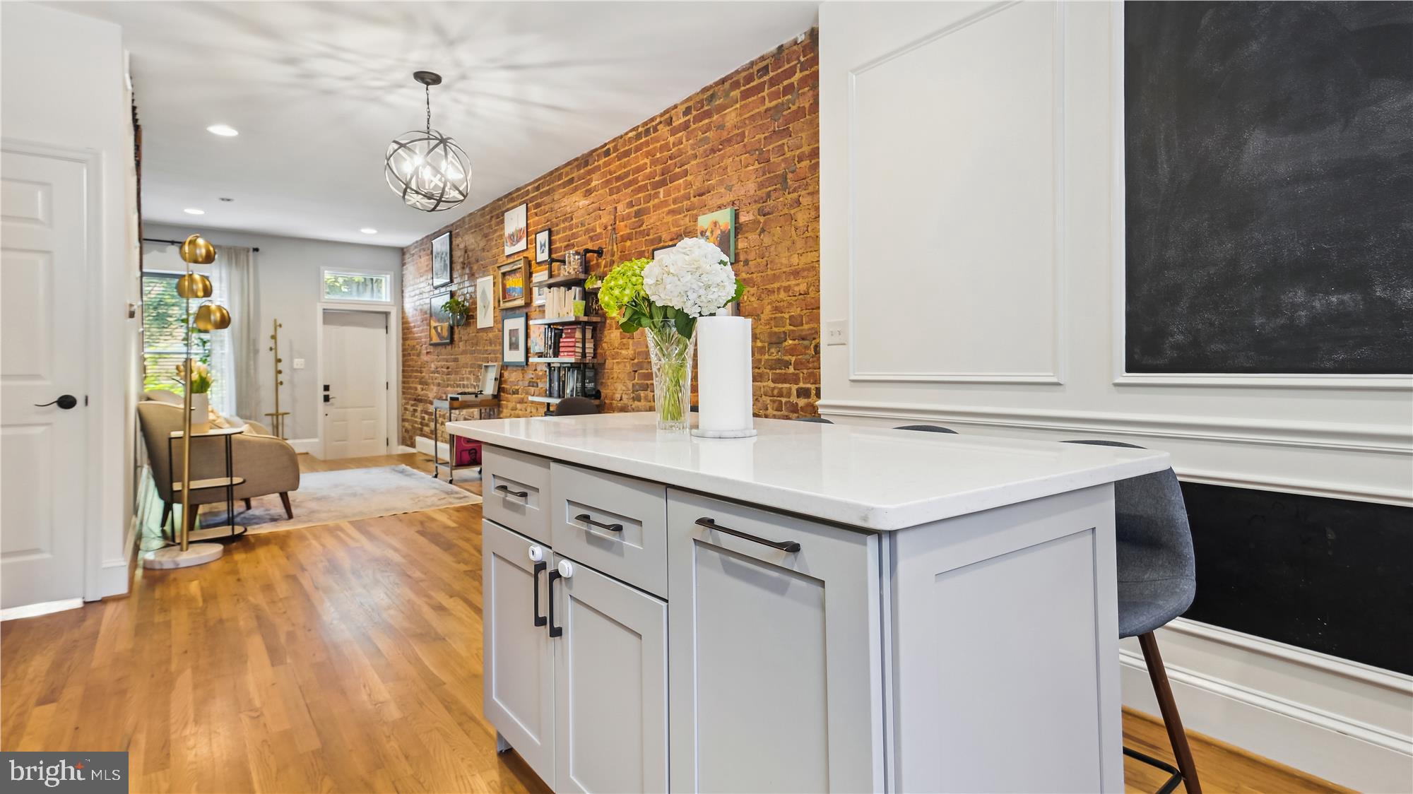 716 13th Street Southeast Washington, DC 20003 - Photo 10 of 37