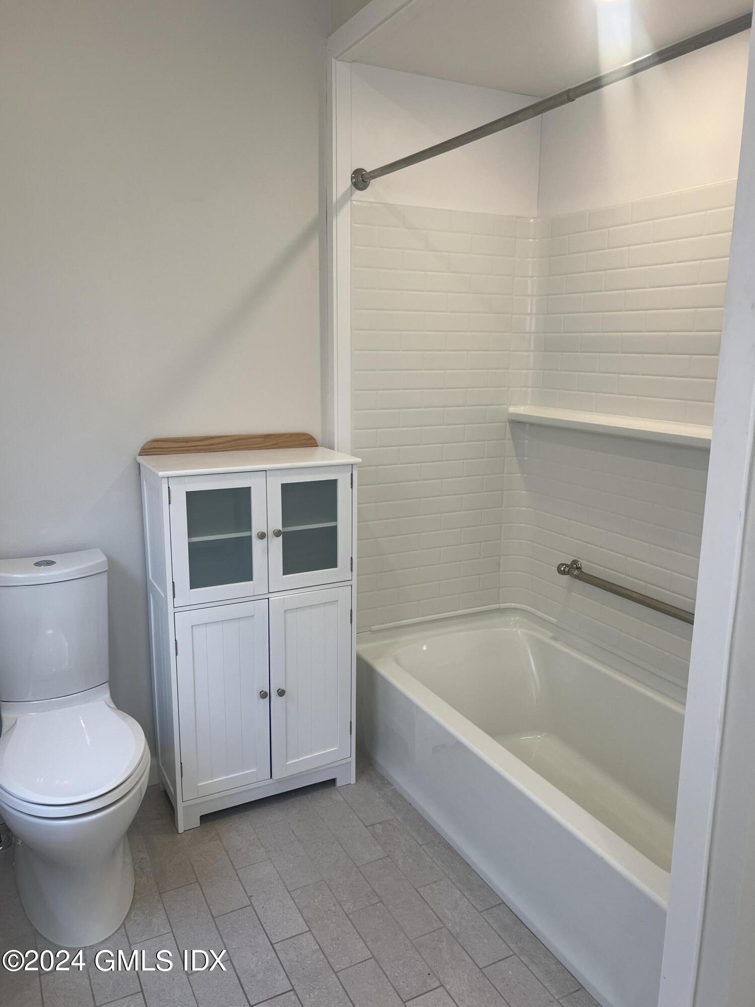 225 Hamilton Avenue, Unit 1 Greenwich, CT 06830 - Photo 25 of 39 Full bath