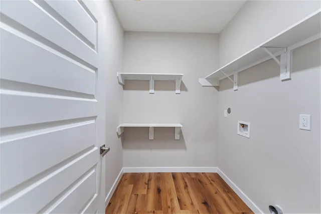 a view of utility room