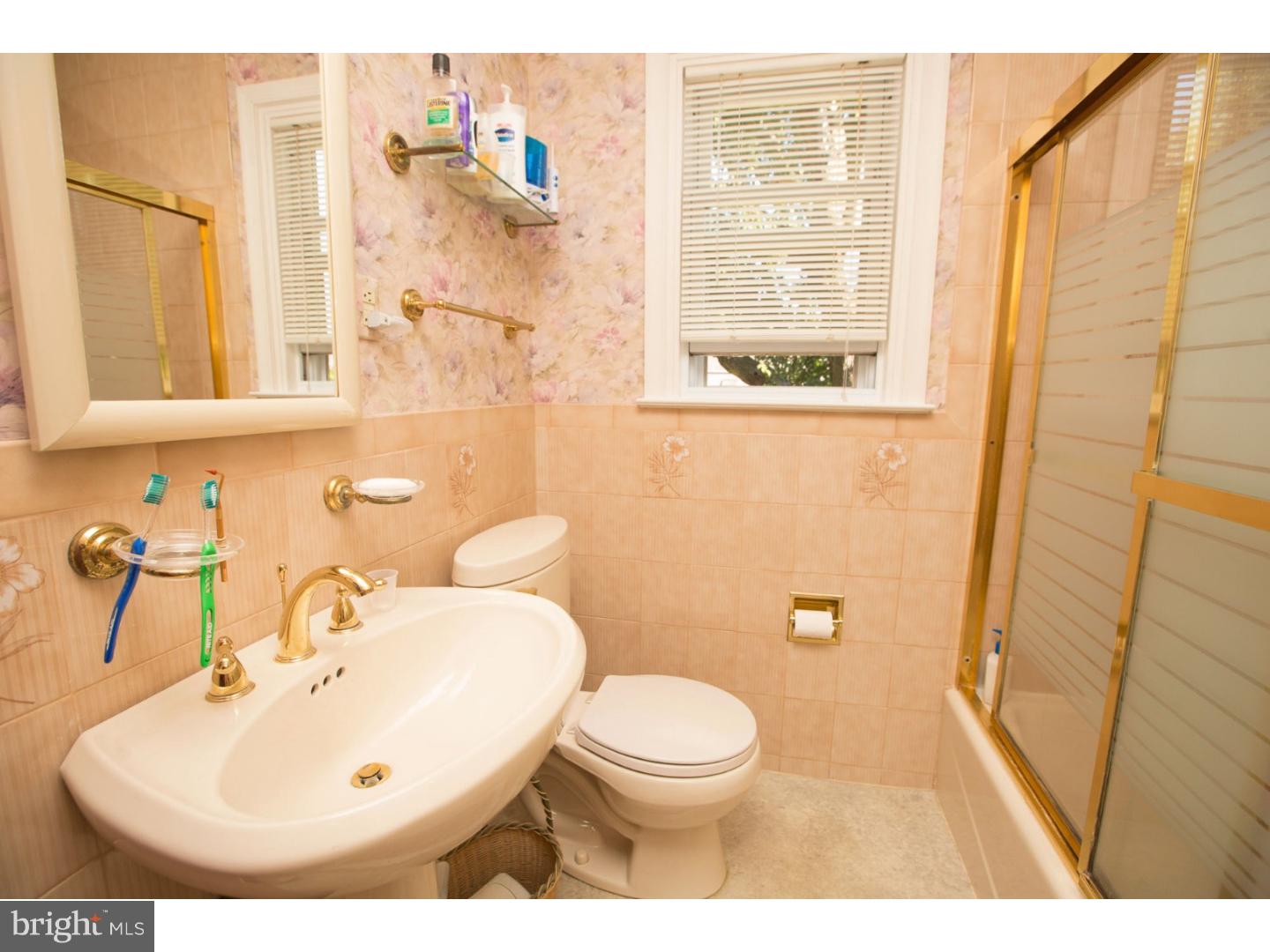 7345 Ryers Avenue Philadelphia, PA 19111 - Photo 14 of 24 Gallery Image 14