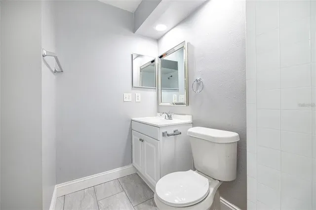 $1,700 | 6211 Oak Cluster Circle, Tampa, FL 33634