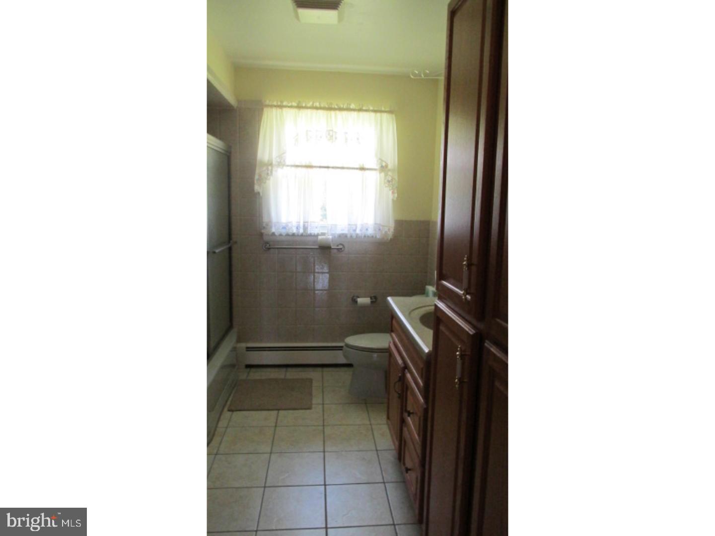 16 Ridge Road Southampton, NJ 08088 - Photo 11 of 22 Bathroom