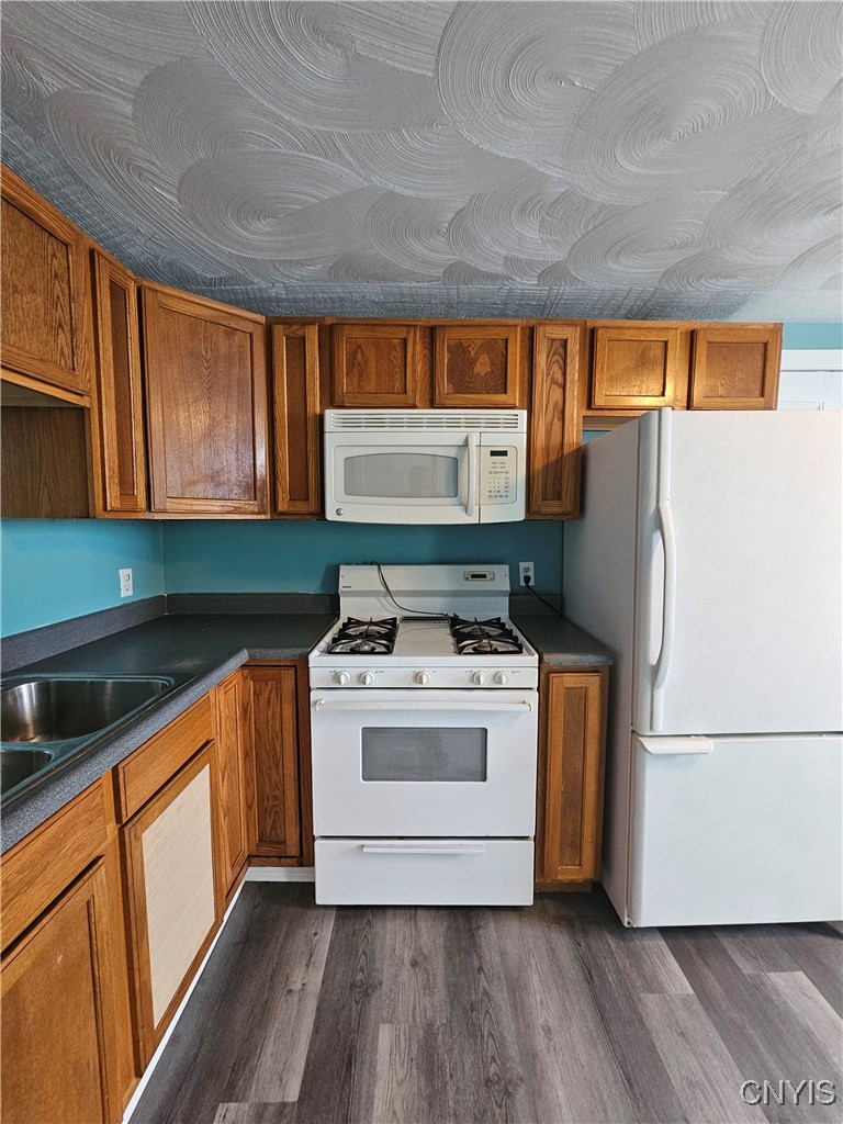330 Gilbert Street Utica, NY 13501 - Photo 11 of 39