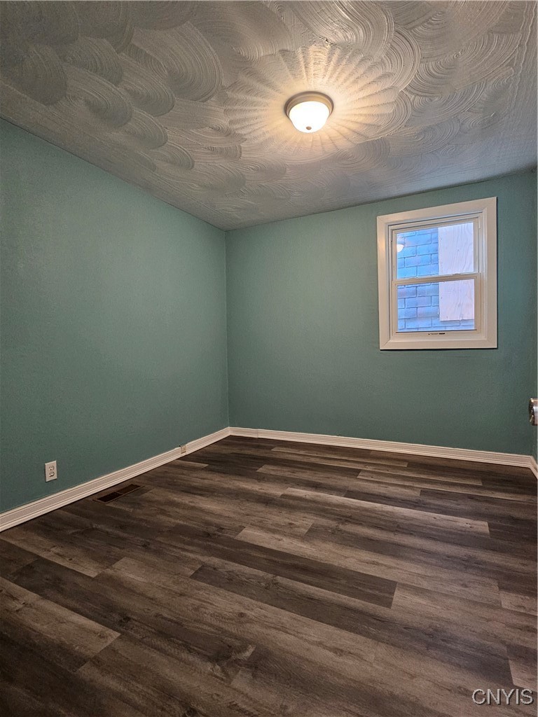 330 Gilbert Street Utica, NY 13501 - Photo 17 of 39