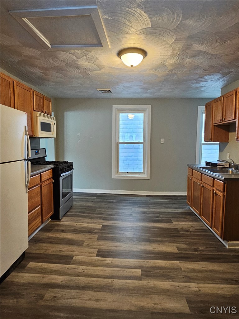 330 Gilbert Street Utica, NY 13501 - Photo 27 of 39