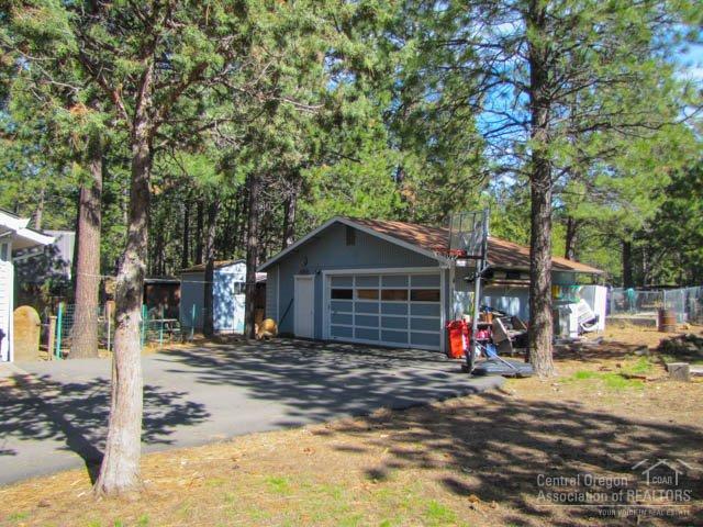 59956 Navajo Road Bend, OR 97702 - Photo 3 of 15 Additional Photo