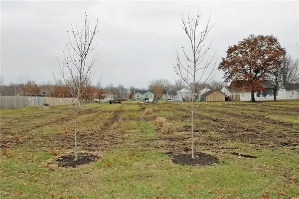 $45,000 | 504 Pennsylvania Avenue, East Lynne, MO 64743