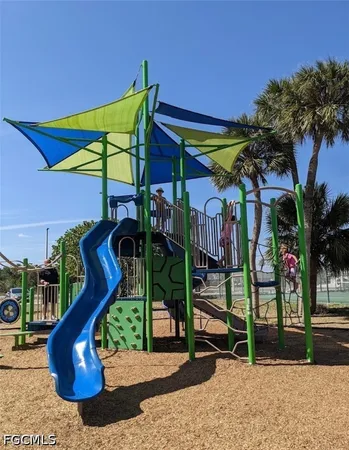 $2,500 | 21484 Edgewater Drive, Port Charlotte, FL 33952