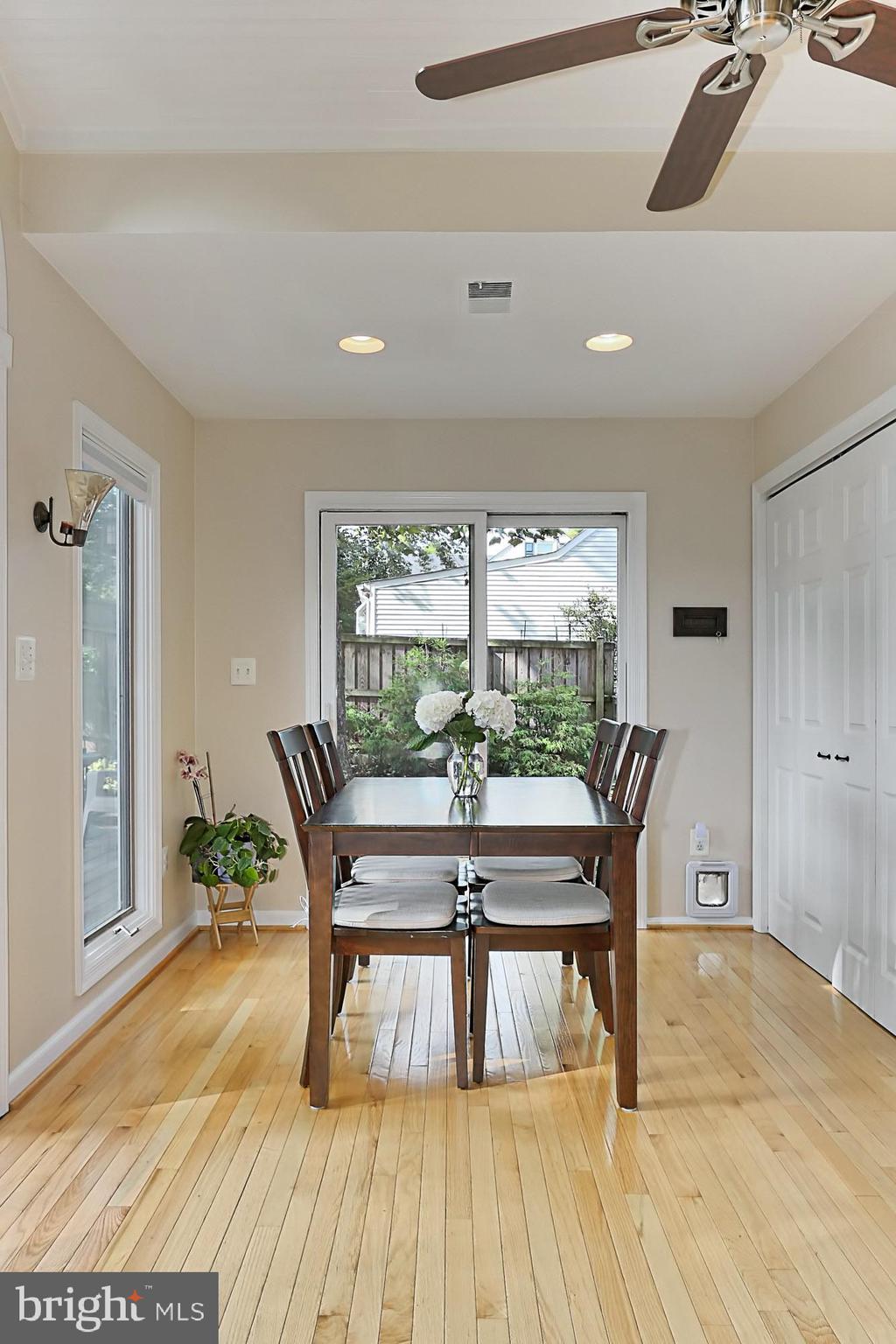 3123 Cofer Road Falls Church, VA 22042 - Photo 16 of 42 Dining room