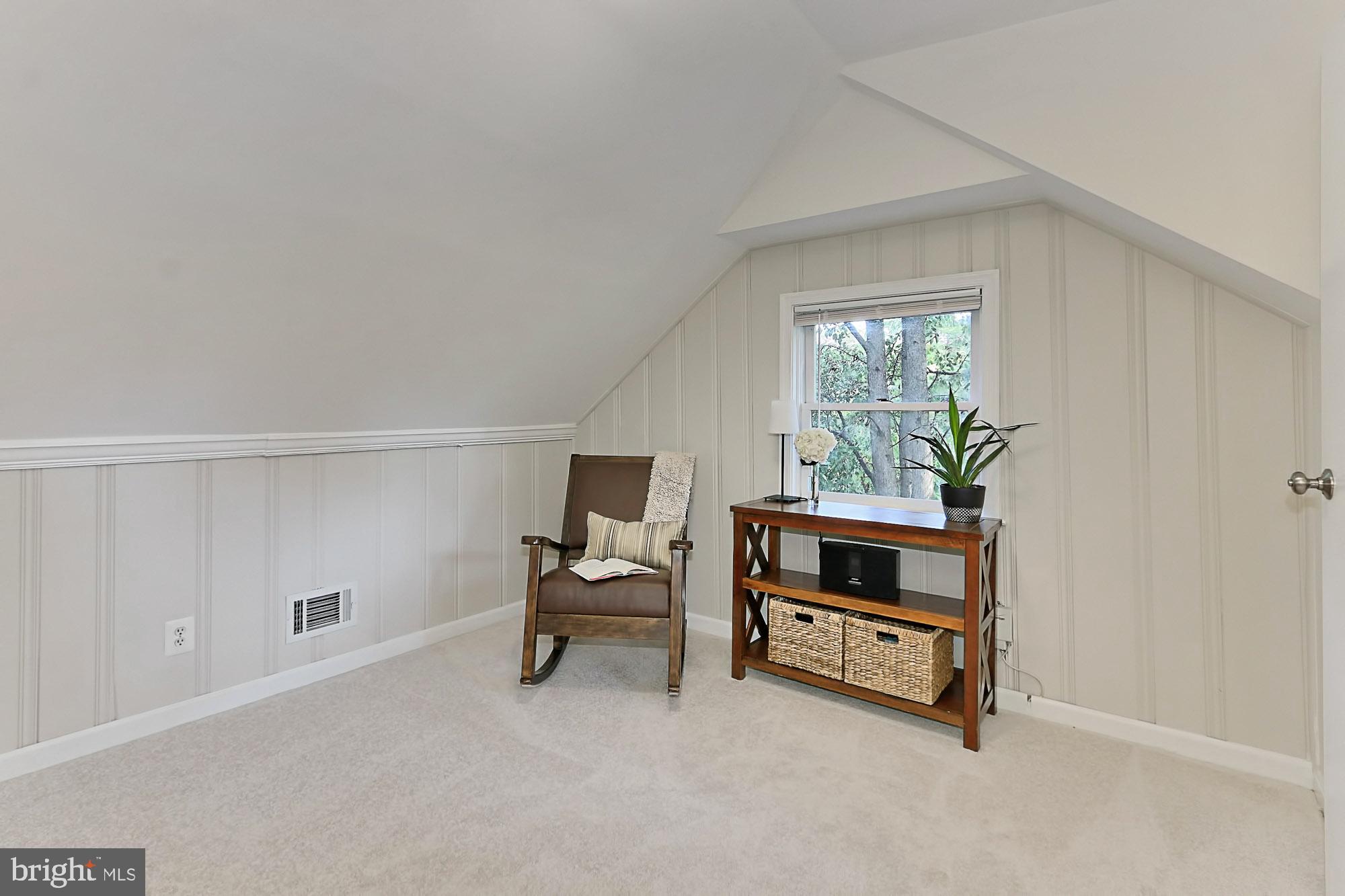 3123 Cofer Road Falls Church, VA 22042 - Photo 22 of 42 Owner's Suite sitting room